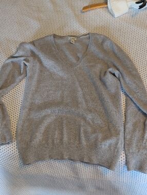 L.L. Bean Light Gray V-Neck Cashmere-Blend Sweater